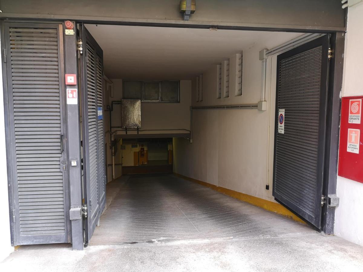 Convenient Family Apt With Private Parking Mestre Ngoại thất bức ảnh