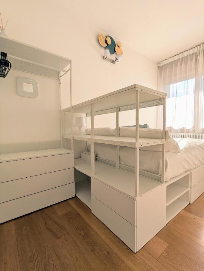 Convenient Family Apt With Private Parking Mestre Ngoại thất bức ảnh